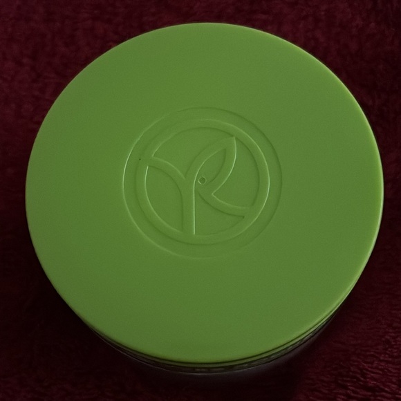 Yves Rocher Sebo Végétal Gel Cream - Lime Green and Cream - Picture 3 of 5